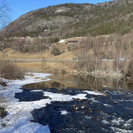 Vennebo - Koselig Liten Med Alle Fasiliteter Ål