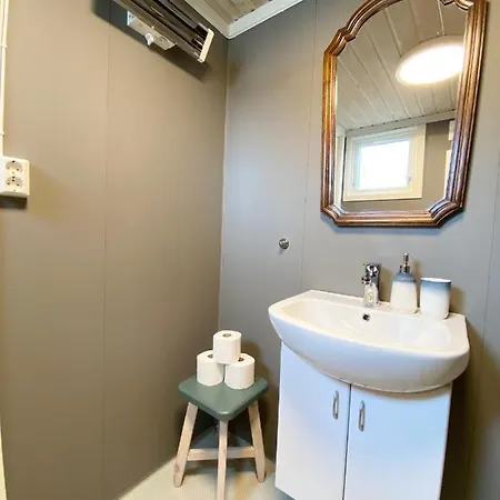 Holiday home Vennebo - Koselig Liten Med Alle Fasiliteter Al