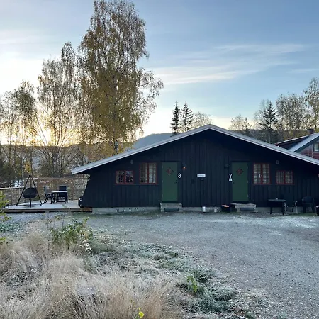 Vennebo - Koselig Liten Med Alle Fasiliteter 알